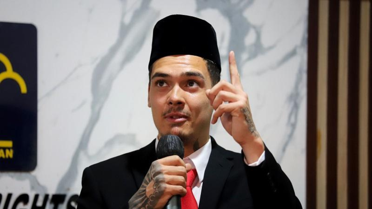 Bangga Jadi WNI, Shayne Pattynama Bakal Buat Tato Bendera Indonesia