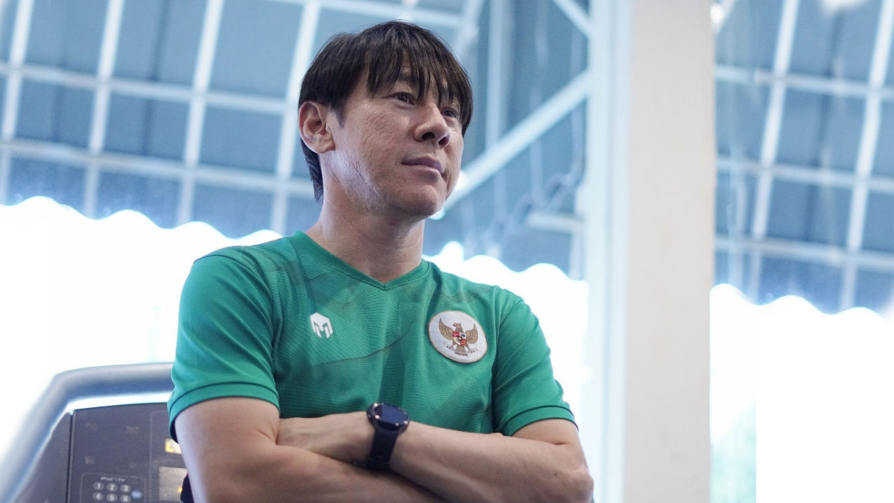 Shin Tae-yong Lebih Percaya Iwan Bule daripada Sport Psikologis