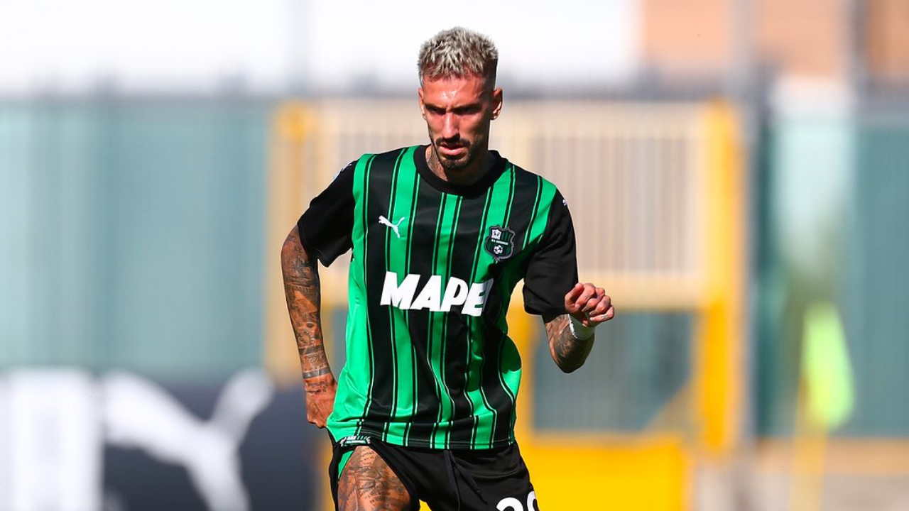 Prediksi Frosinone vs Sassuolo, Serie A Italia Samu Castillejo (20/Penyerang), rekrutan anyar Frosinone yang dipinjam dari Valencia CF. (Sc: Instagram @sassuolocalcio)