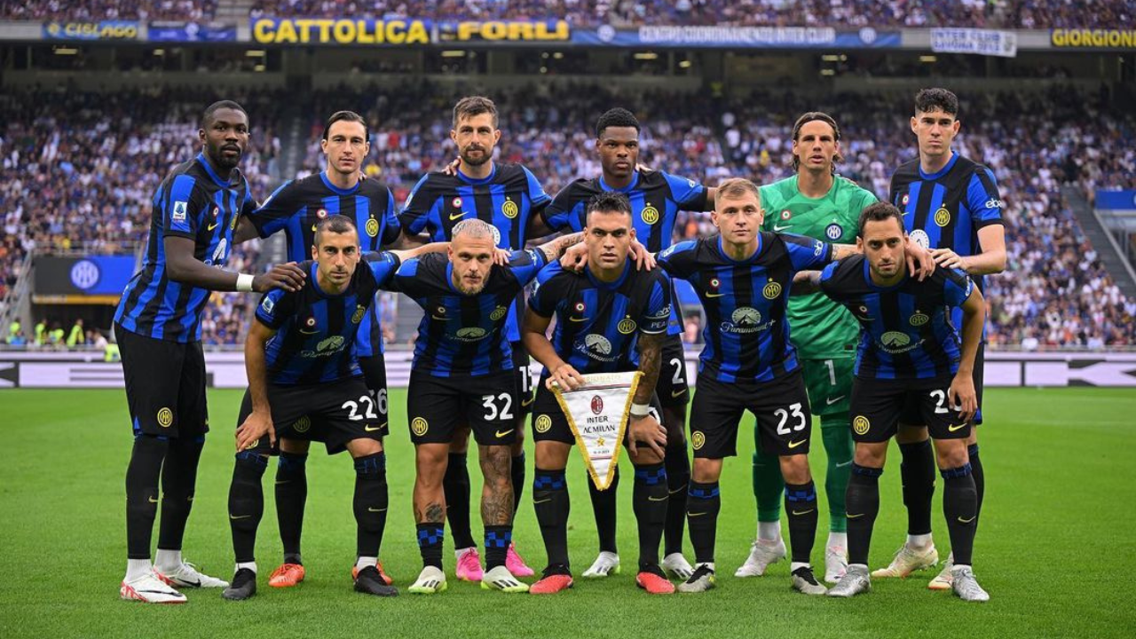Prediksi Sociedad vs Inter, Liga Champions Eropa Potret starting line-up Inter Milan saat menghadapa AC Milan dalam derbi Milan. (Sc: Instagram @inter)