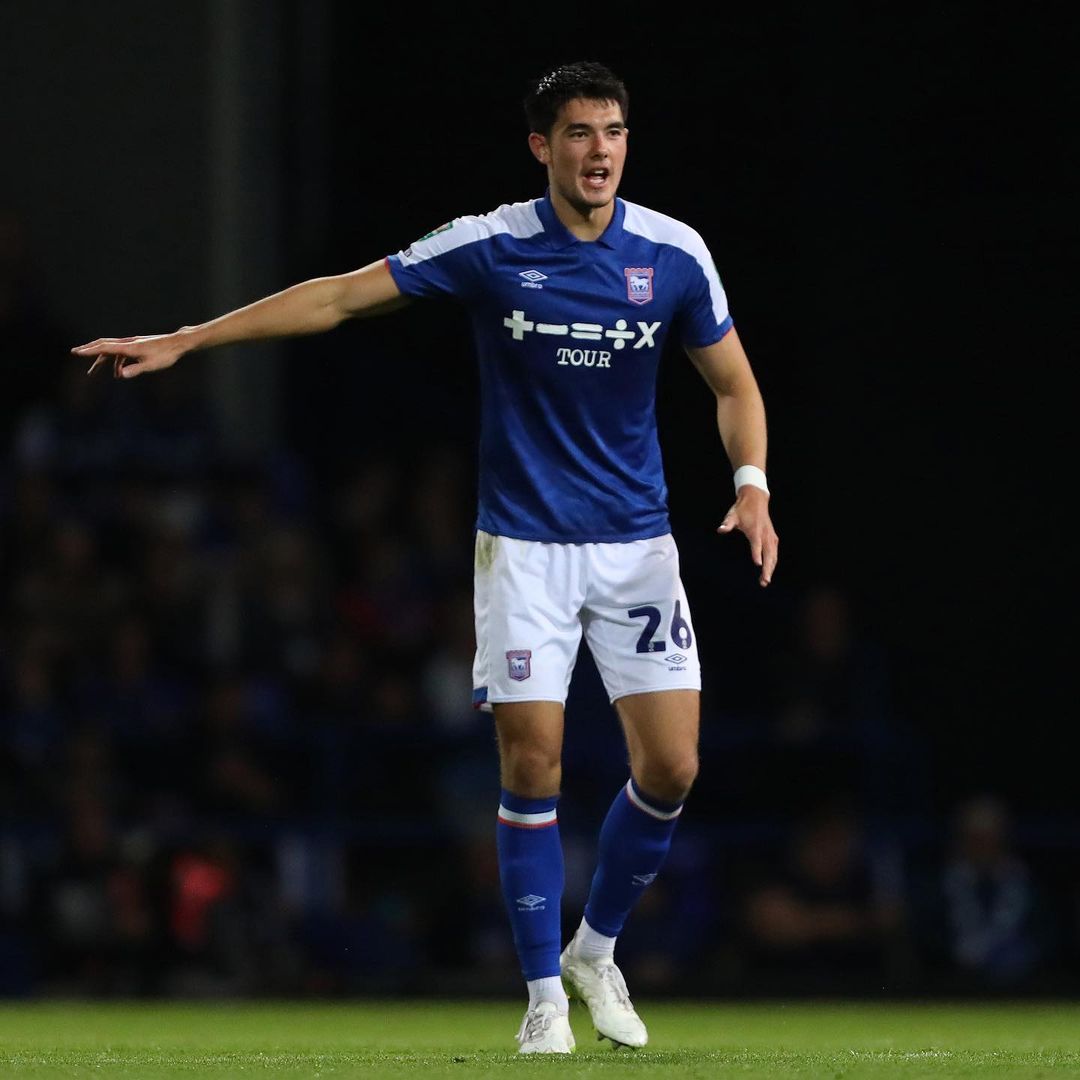 Prediksi Ipswich vs Hull City, EFL Championship Pemain Ipswich Town, Elkan Baggott (SC: Instagram @ipswichtown)