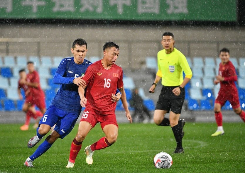 Prediksi China vs Uzbekistan, FIFA Matchday Aksi pemain Uzbekistan di lapangan (SC: Instagram @uzbekistanfa)
