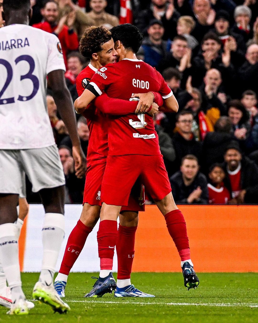 Prediksi Liverpool vs Nottingham Forest, Pekan ke-10 Liga Inggris Potret pemain Liverpool selebrasi (SC: Instagram @liverpoolfc)