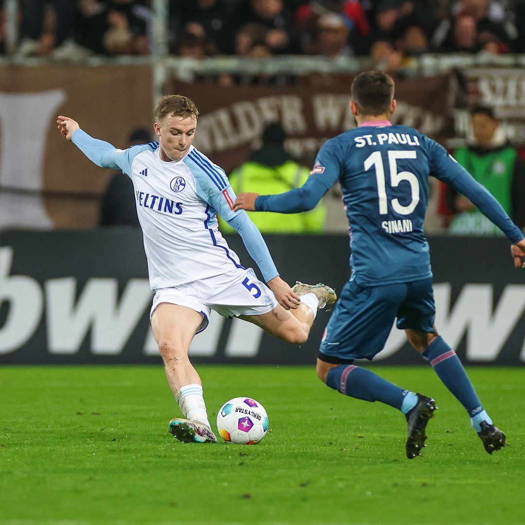 Prediksi Schalke vs Osnabruck, Pekan ke-15 Bundesliga 2 Aksi pemain Schalke (SC: Instagram @s04)