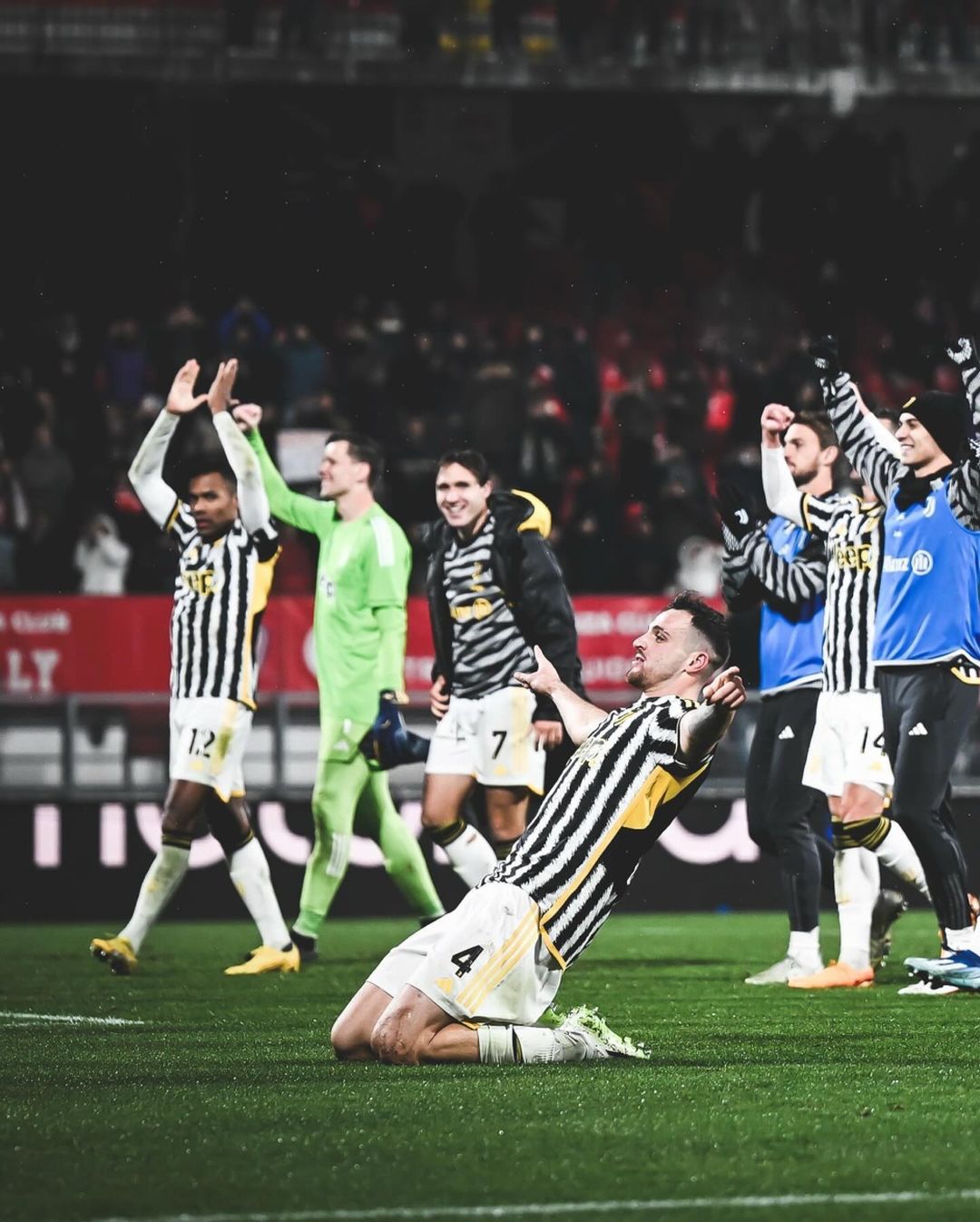 Pemain Juventus selebrasi (SC: Instagram @juventus)