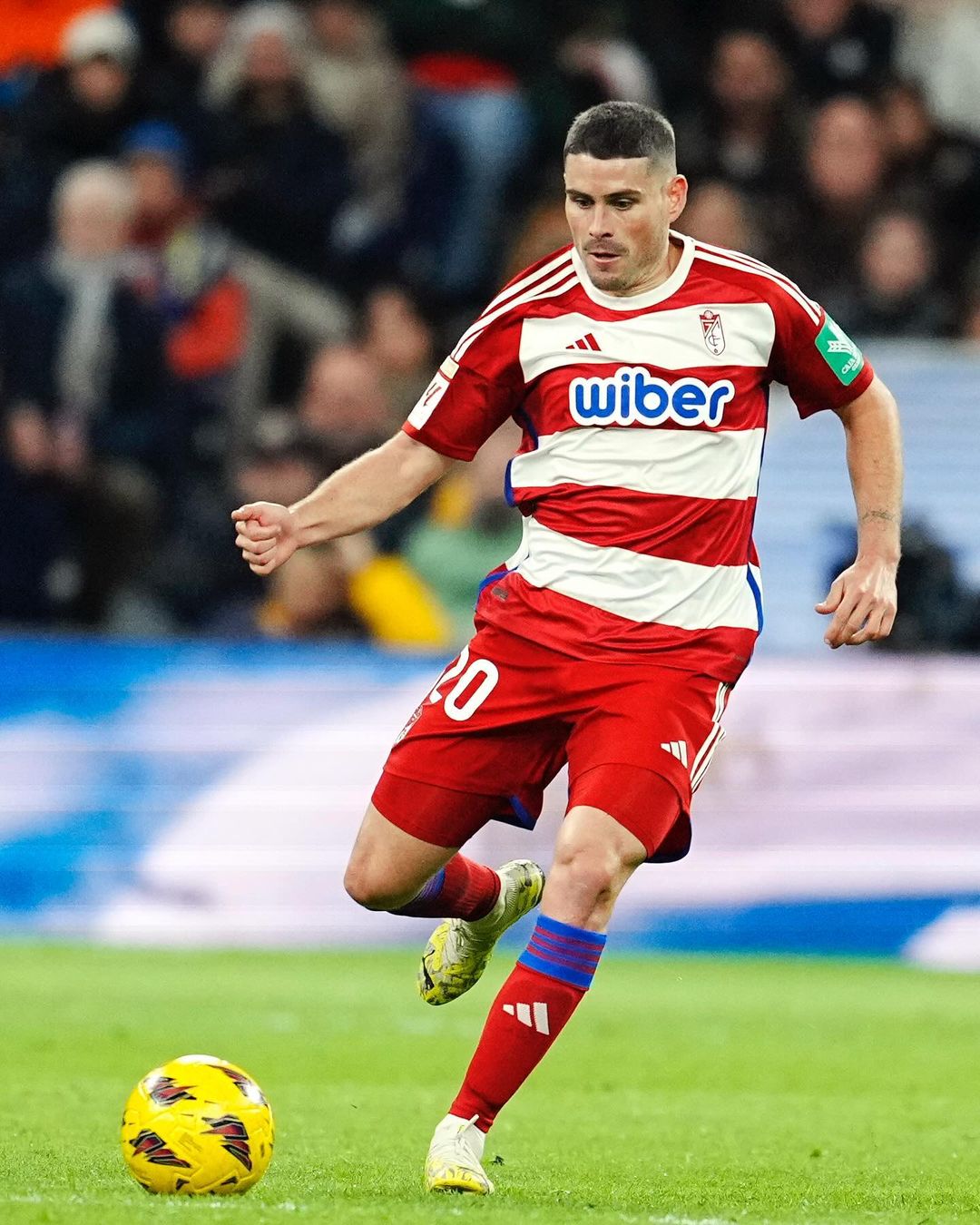 Prediksi Granada vs Sevilla, Pekan ke-18 La Liga Spanyol Aksi pemain Granada (SC: Instagram @granadacf)