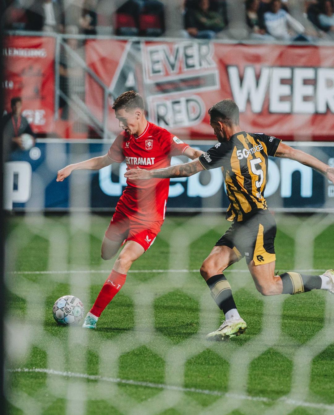 Prediksi Twente vs AZ Alkmaar, Pekan ke-17 Liga Belanda Aksi pemain Twente (SC: Instagram @fctwente)