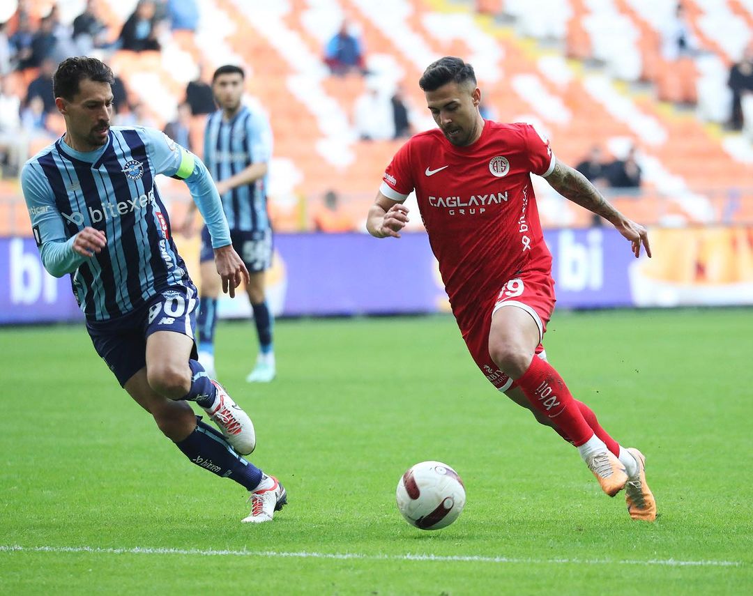 Prediksi Pendikspor vs Antalyaspor, Pekan ke-16 Liga Turki Aksi pemain Antalyaspor (SC: Instagram @antalyaspor)