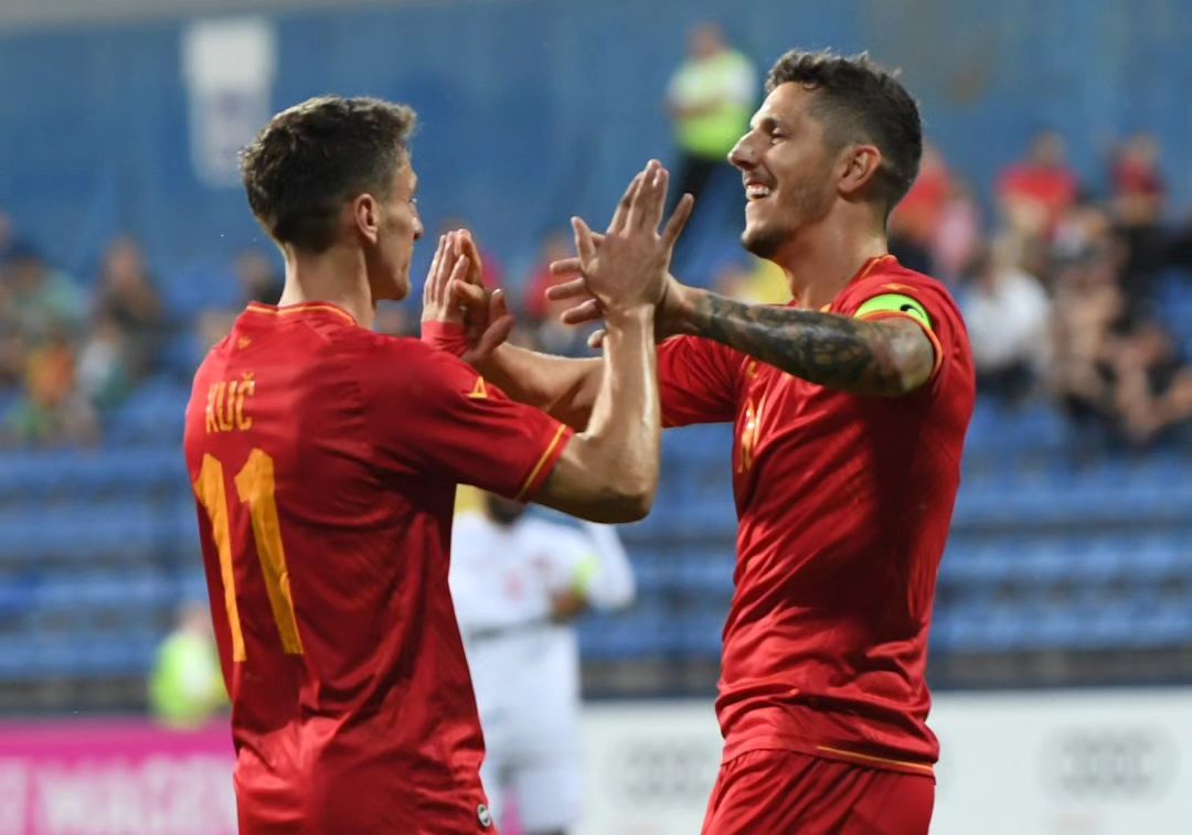 Prediksi Belarus vs Montengro Jumat 22 Maret 2024, Friendly Match Ekspresi pemain Montenegro merayakan gol (SC: Instagram @fscg_official)