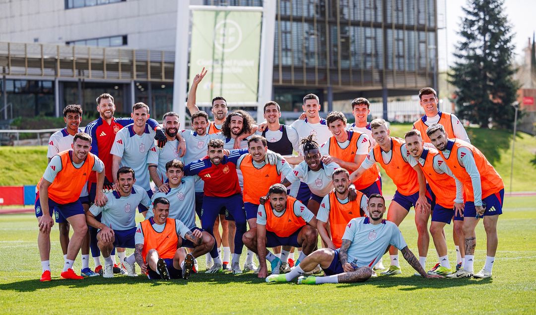 Prediksi Spanyol vs Kolombia Sabtu 23 Maret 2024, Friendly Match Pemain Spanyol latihan (SC: Instagram @sefutbol)