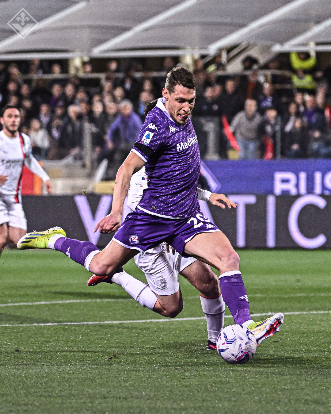 Prediksi Fiorentina vs Atalanta Kamis 4 April 2024, Semifinal Coppa Italia Aksi pemain Fiorentina di lapangan (SC: Instagram @acffiorentina)