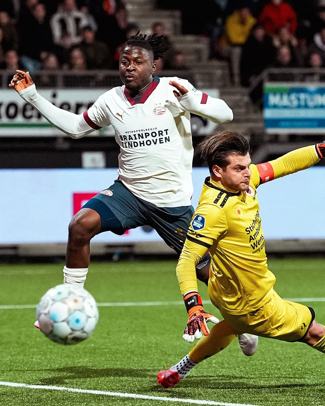 Prediksi PSV vs AZ Alkmaar Sabtu 6 April 2024, Pekan ke-29 Liga Belanda Aksi pemain PSV Eindhoven di lapangan (SC: Instagram @psv)