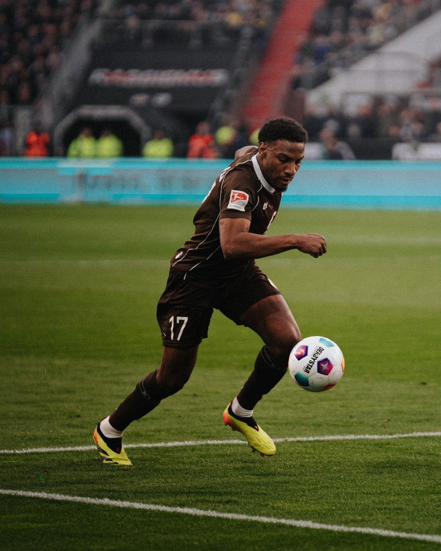 Prediksi St Pauli vs Osnabruck Minggu 12 Mei 2024, Pekan ke-33 Bundesliga 2 Jerman Aksi pemain St Pauli (SC: Instagram @fcstpauli)