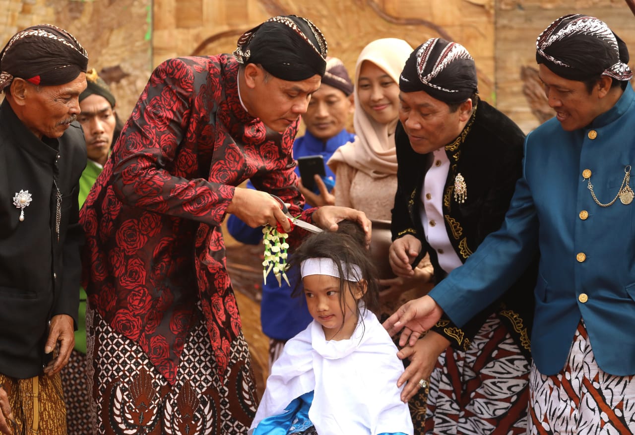Mengenal Tradisi Ruwatan dan Fenomena Bocah Berambut Gimbal di Dataran Tinggi Dieng