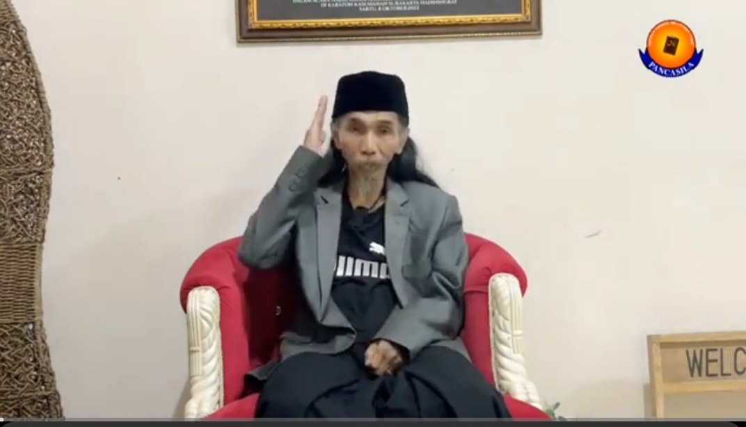 Viral Mengaku Pakai Bahasa Semut, Berikut Profil Biodata Mama Ghufron Mama Ghufron Al Bantani