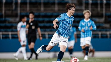 Aksi pemain Yokohama FC (SC: Instagram @yokohamafc_official)