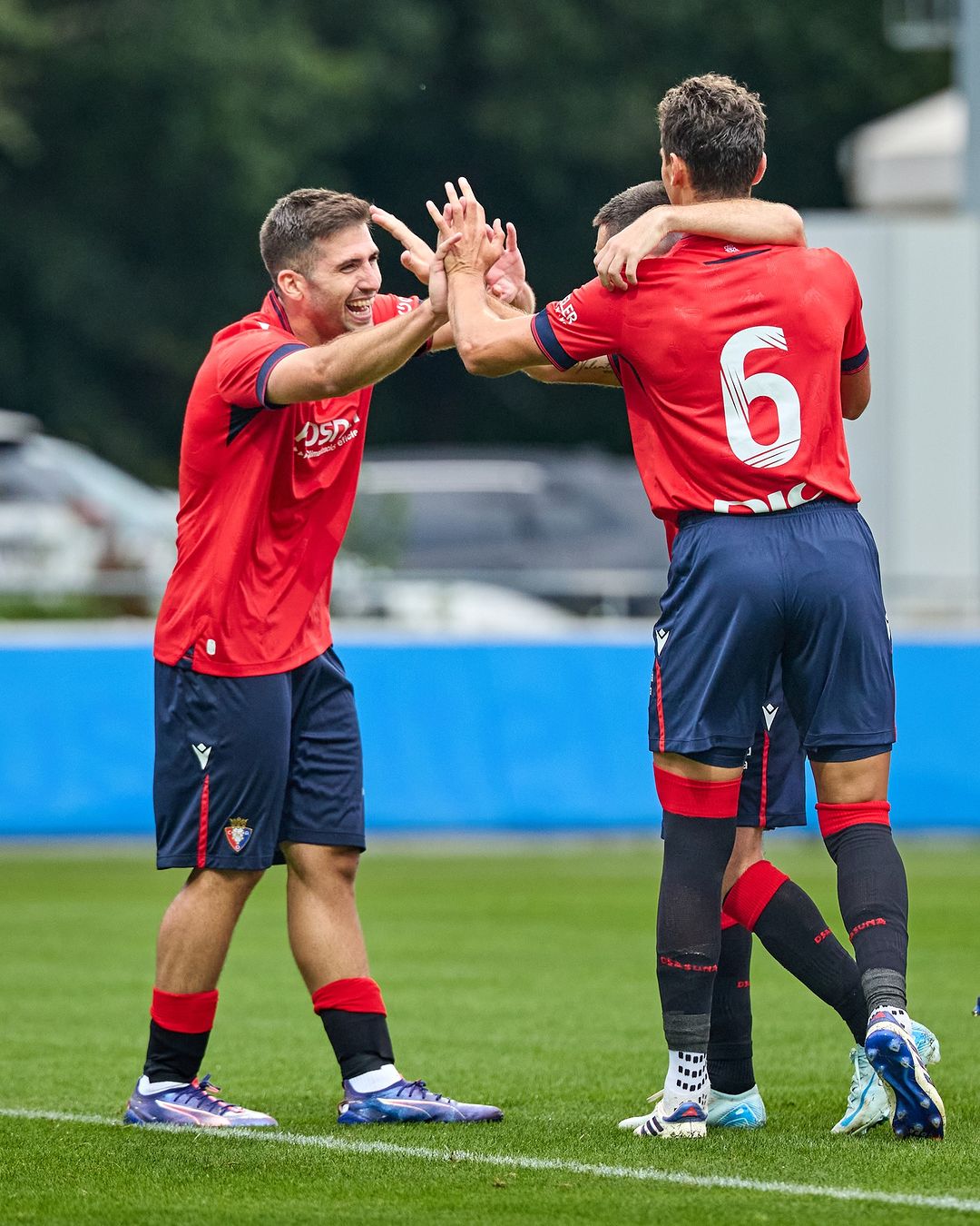 Potret para pemain Osasuna di lapangan (SC: Instagram @caosasuna)