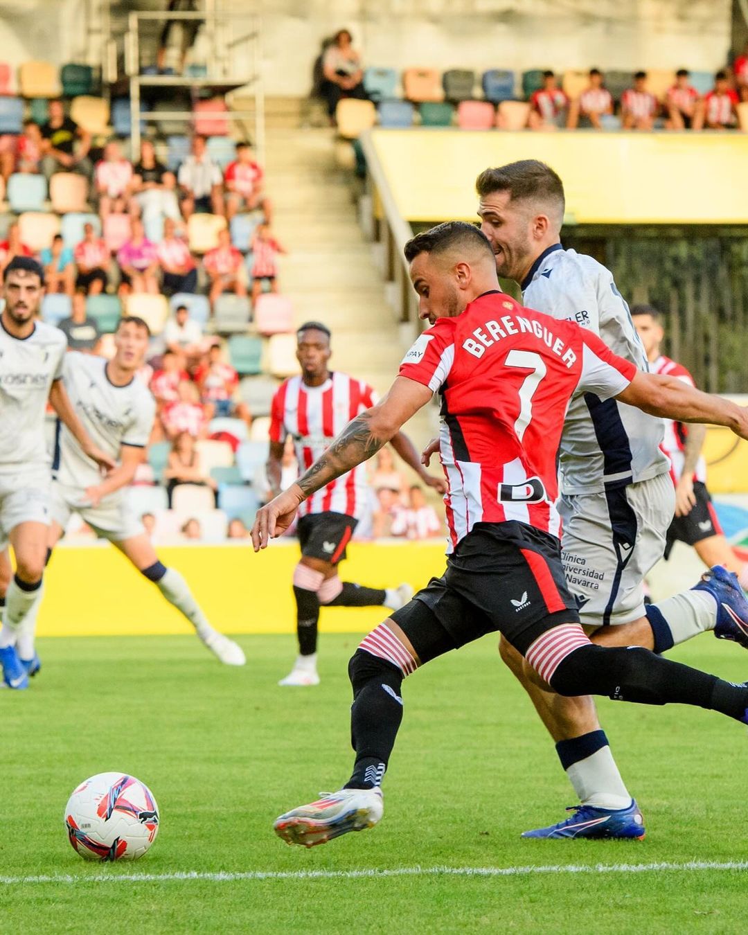 Prediksi Aston Villa vs Bilbao Kamis 8 Agustus 2024, Friendly Match Aksi pemain Bilbao di lapangan (SC: Instagram @athleticclub)