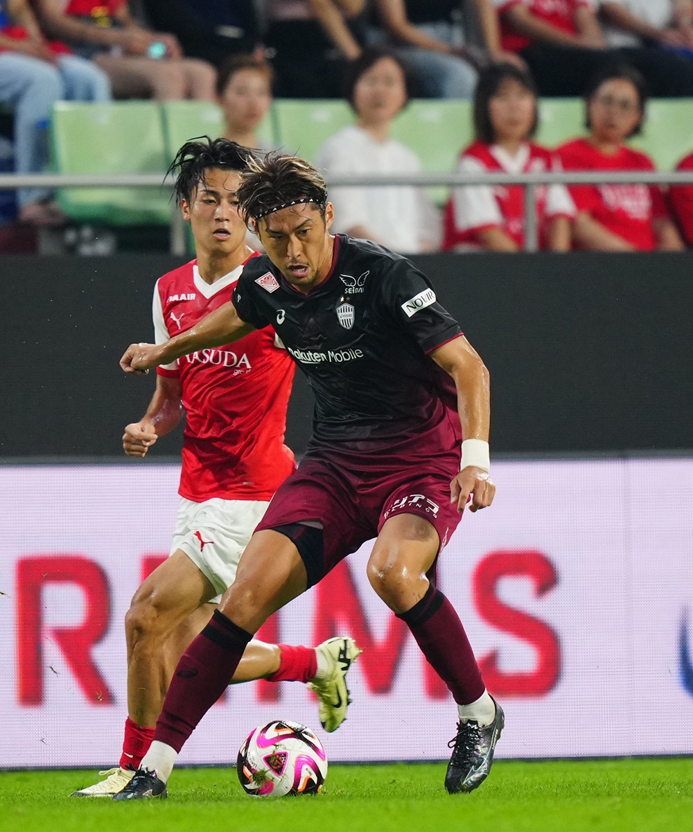 Prediksi Kawasaki Frontale vs Vissel Kobe Rabu 7 Agustus 2024, Pekan ke-25 Liga Jepang Aksi pemain Vissel Kobe di lapangan (SC: Instagram @visselkobe)