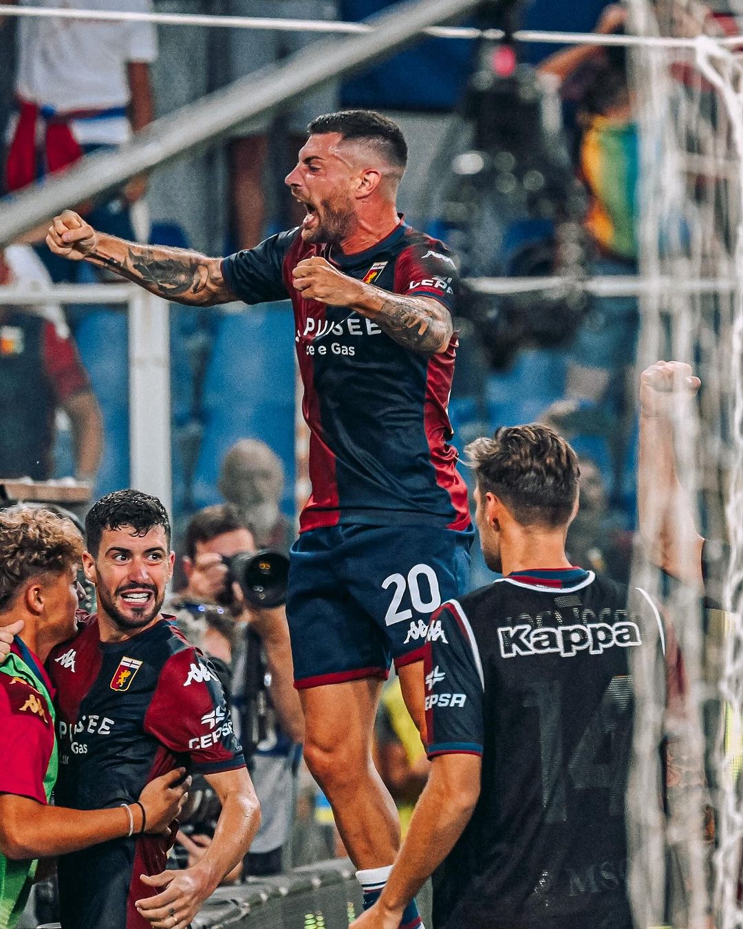 Momen pemain Genoa melakukan selebrasi (SC: Instagram @genoacfc)