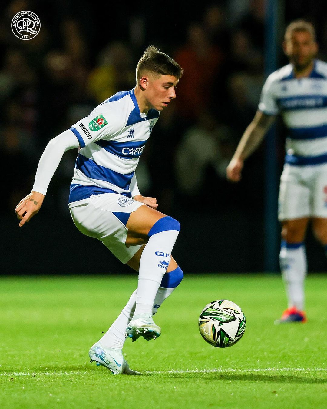 Aksi pemain QPR di lapangan (SC: Instagram @officialqpr)