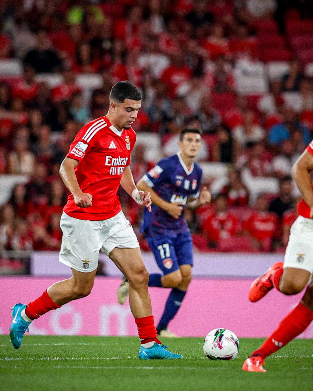 Aksi pemain Benfica (SC: Instagram @slbenfica)