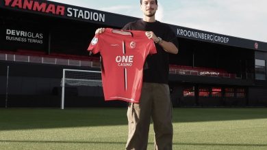 Thom Haye mendapat kritik tajam dari sejumlah netizen Belanda usai berlabuh ke Almere City.