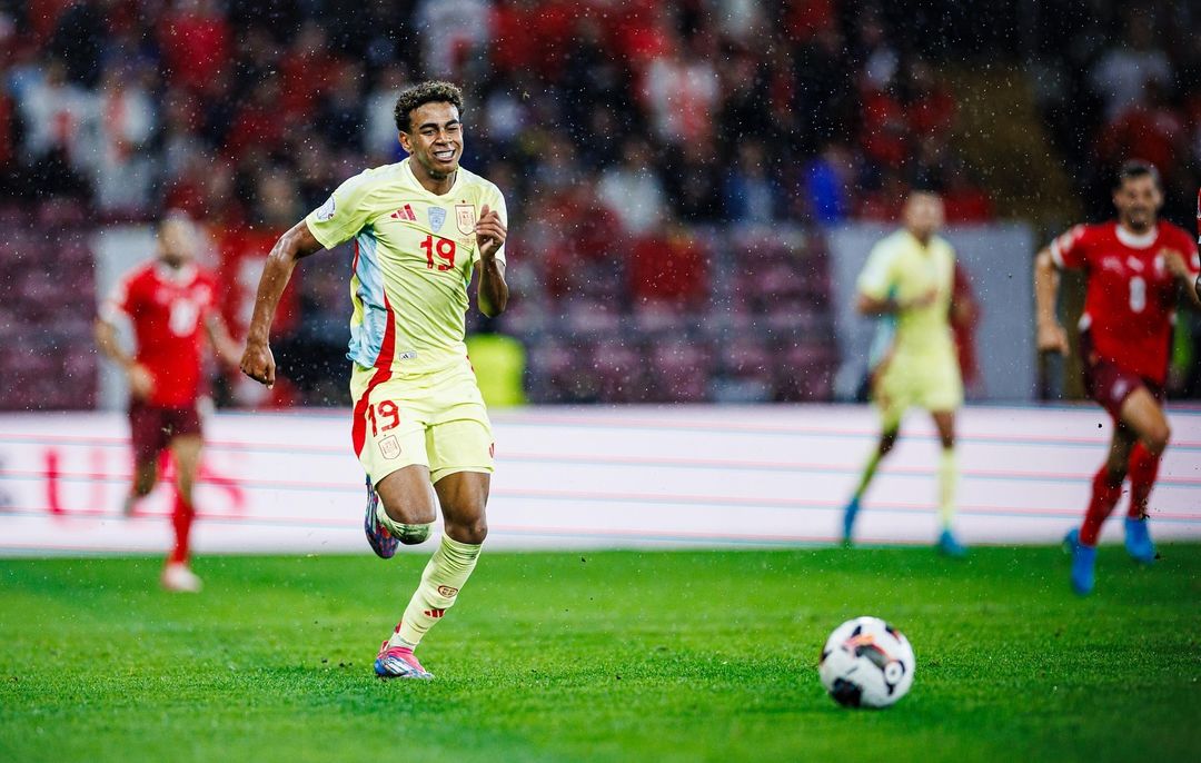 Aksi pemain Spanyol di lapangan (SC: Instagram @sefutbol)