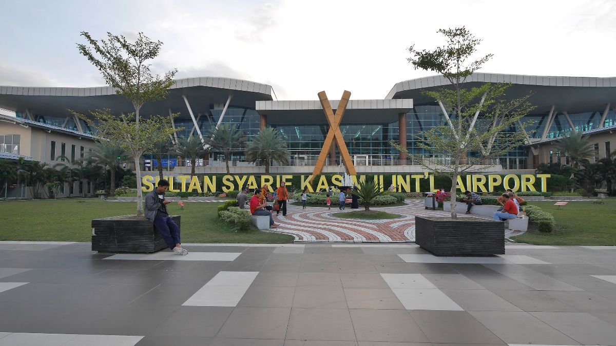 Bandar Udara Sultan Syarif Kasim II: Pintu Gerbang Utama Ekonomi dan Konektivitas Riau