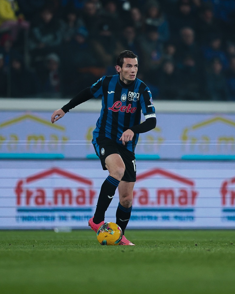 Prediksi Atalanta vs Real Madrid Rabu 11 Desember 2024, Liga Champions Eropa Aksi pemain Atalanta di lapangan (SC: Instagram @atalantabc)