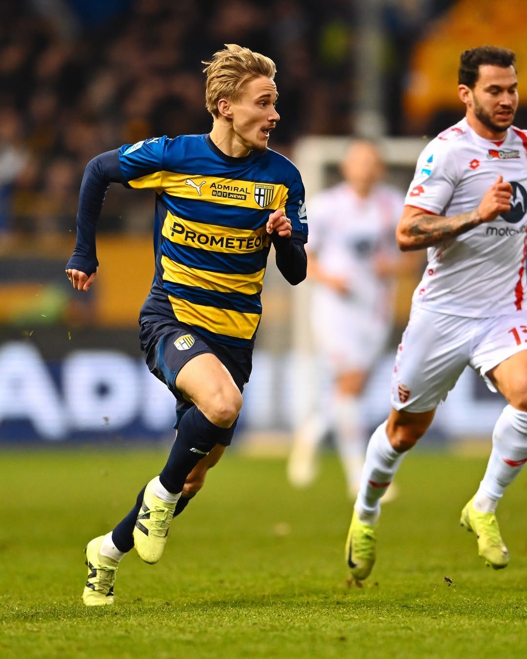 Prediksi Parma vs Venezia Minggu 19 Januari 2025, Pekan ke-21 Liga Italia Aksi pemain Parma di lapangan (SC: Instagram @parmacalcio1913)
