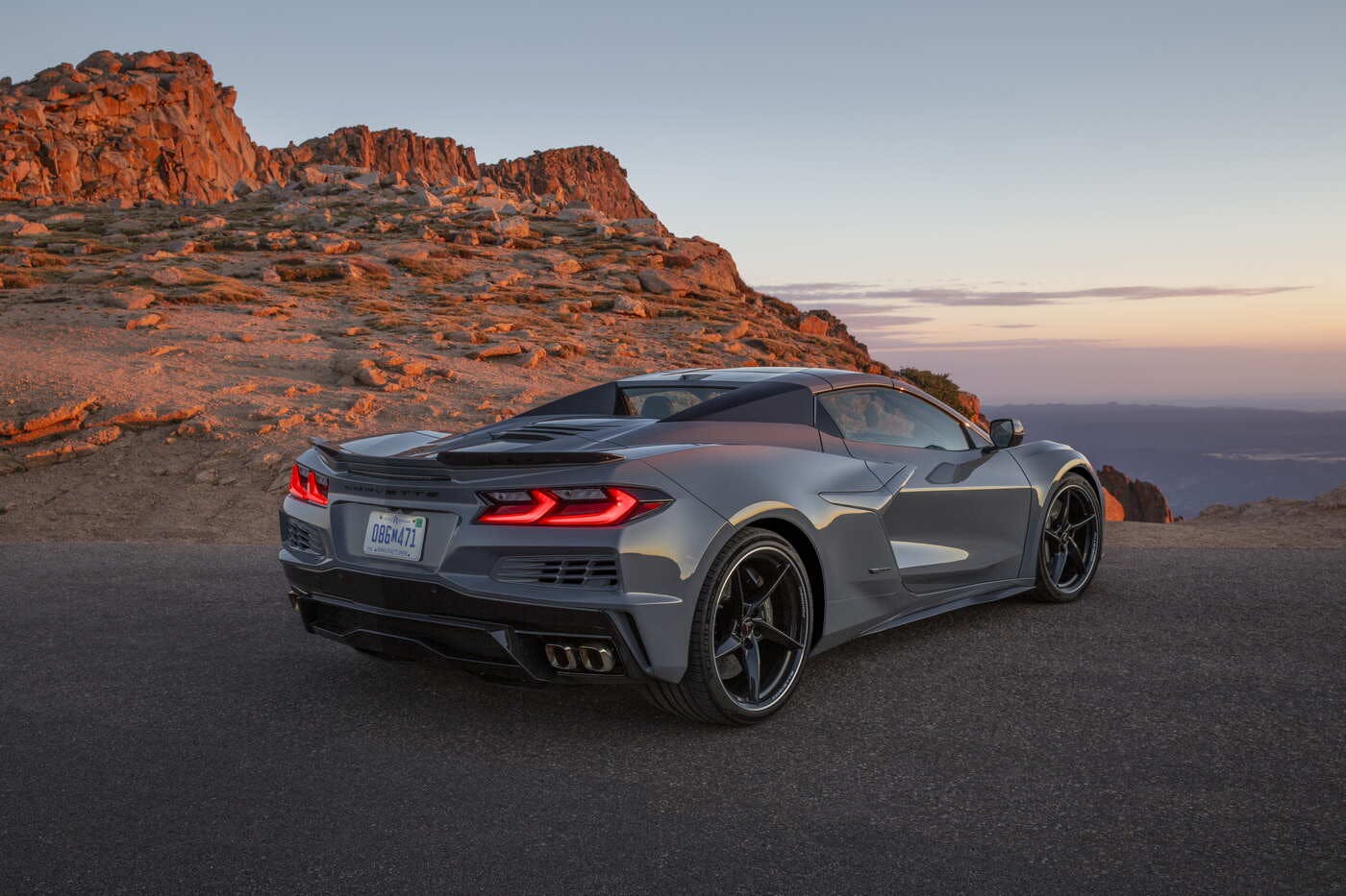 Review Chevrolet Corvette E-Ray 2025: Mobil Sport Berkelas dengan Mesin 655 HP dan Fitur Modern Review Harga Spesifikasi Fitur Chevrolet Corvette E-Ray 2025