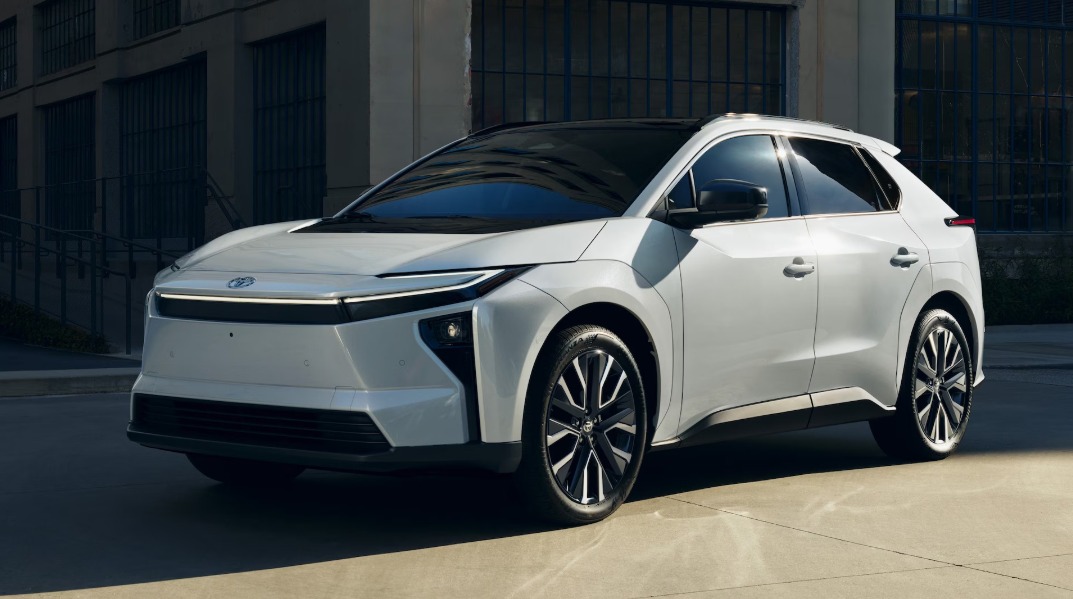 Transformasi Toyota bZ 2026: Nama Baru, Desain Segar, dan Fitur Canggih untuk EV Masa Depan Mobil Terbaru Toyota bZ 2026